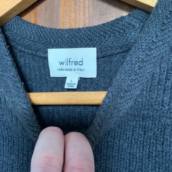 Wilfred long sweater vest with side slits - Picture 3 of 3